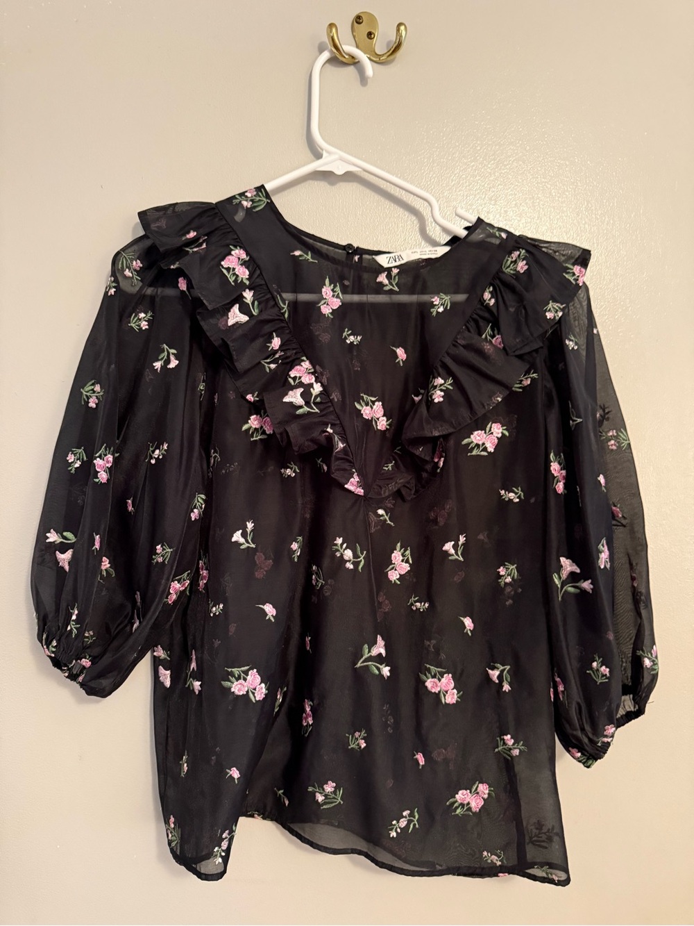 NWOT Zara Black Sheer Pink Floral Ruffle Top, Size Large